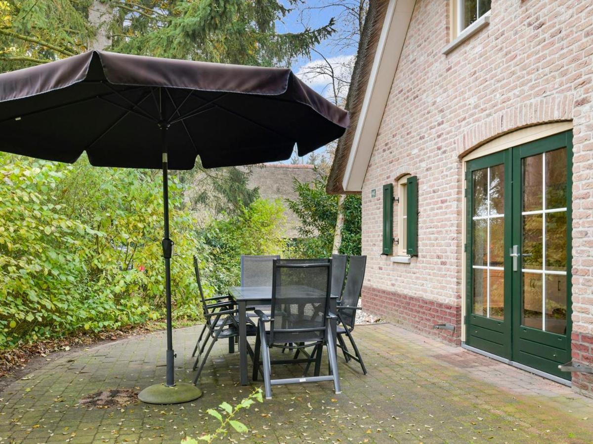 Hotel Landal Het Land Van Bartje Ees Exterior foto